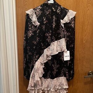 AMUR Elegant Black and White Dress